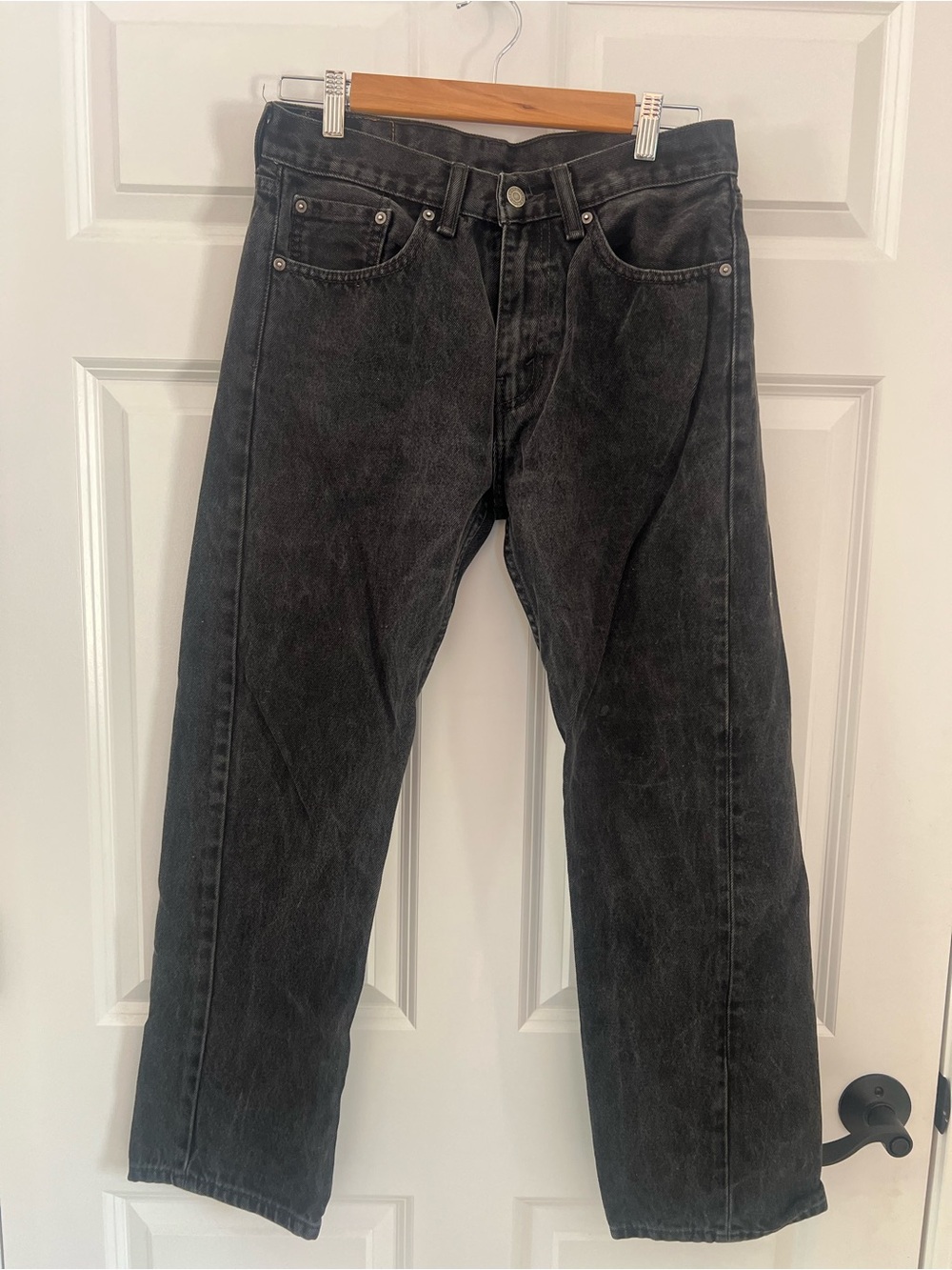 Levi's Men's Black Washed Relaxed Jeans